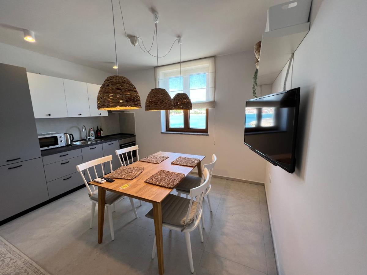 Apartment Suzana Тисно Екстер'єр фото